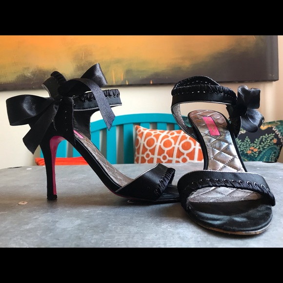 Betsey Johnson size 9 - Picture 2 of 6